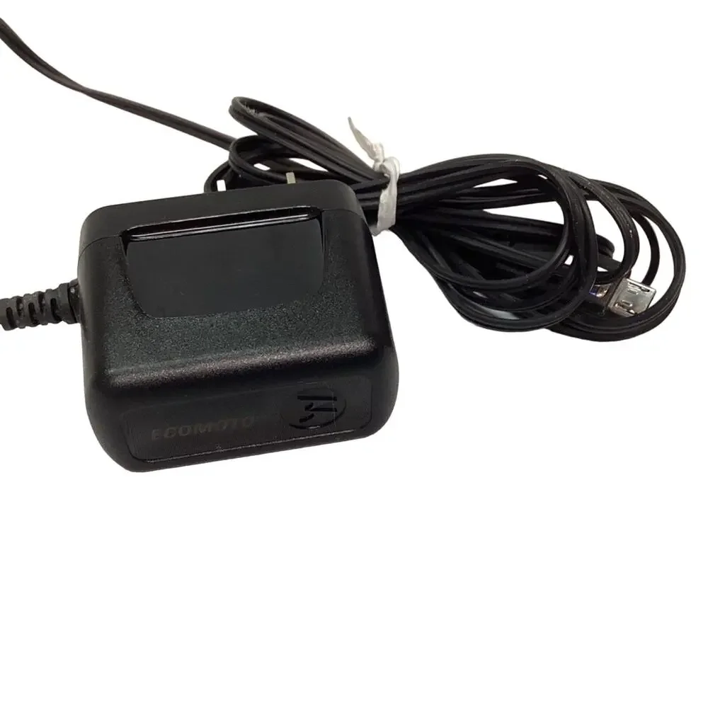Motorola MicroUSB Cell Phone Charger - Picture 3 of 4